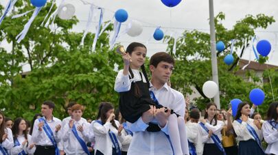 Последний звонок прозвенел в школах Абхазии