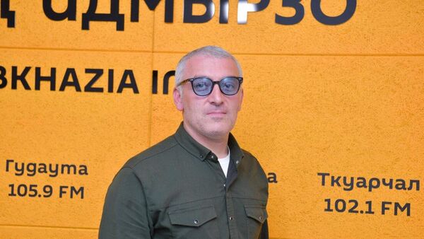 Габалыиа дазааҭгылеит Омар Беигәа ихьӡ зху амузеи афонди ҳаамҭазтәи алшарақәеи ртәы  - Sputnik Аҧсны