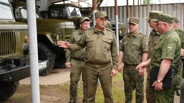 Министр обороны Беслан Цвижба совершил объезд воинских частей - Sputnik Абхазия