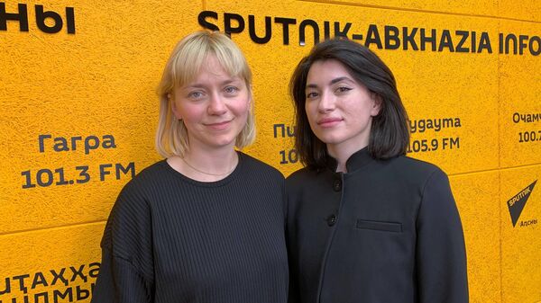 Не только для детей: Мамкаева и Чепия о премьере спектакля Хайт, или сказка без конца - Sputnik Абхазия