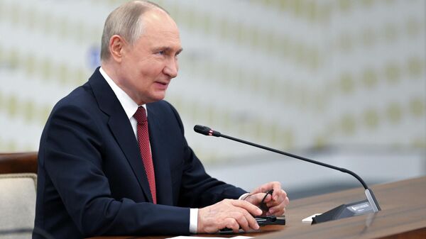 Президент Владимир Путин встретился с генсеком ОПЕК Хайтамом Аль-Гайсом - Sputnik Абхазия