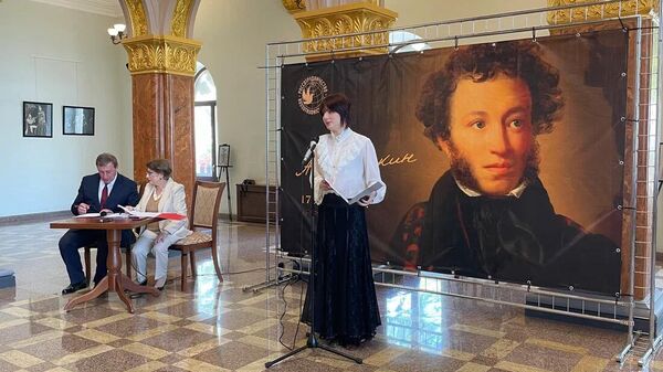 Литературная гостиная к 227-летию со дня рождения Пушкина прошла в Абхазском театре - Sputnik Аҧсны