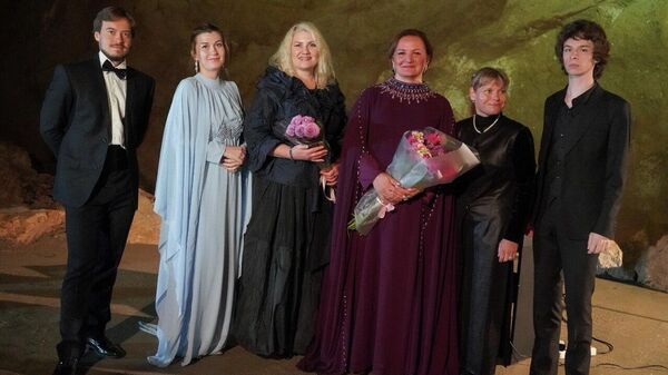 Концерт лауреатов IV Международного конкурса-лаборатории Алисы Гицба состоялся в зале спелеологов Новоафонской пещеры - Sputnik Абхазия