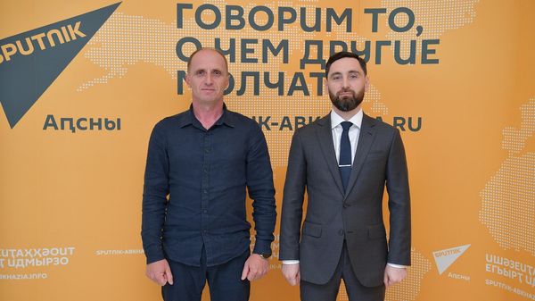 Инвестиции в будущее: Садзба и Ратия рассказали о работе ЦОД и цифровизации в Абхазии - Sputnik Абхазия