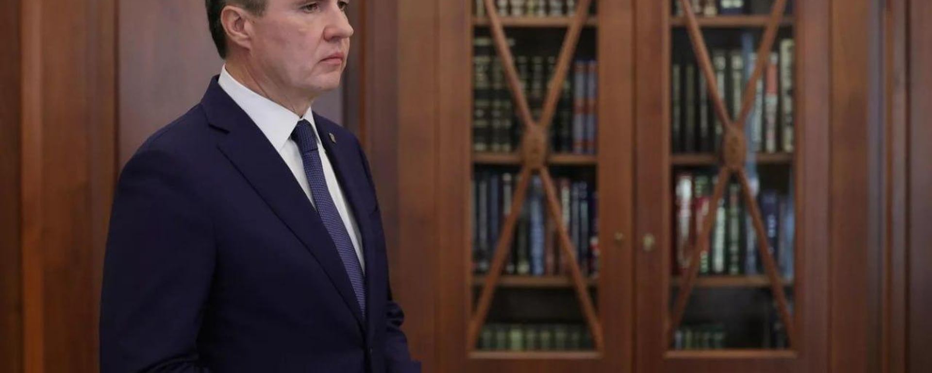 Экс-губернатор Белгородской области Вячеслав Гладков назначен послом России в Абхазии - Sputnik Абхазия, 1920, 26.06.2026