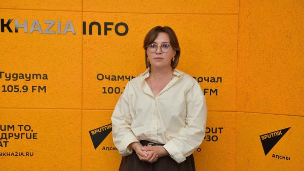 Белла Джинджолия - Sputnik Абхазия