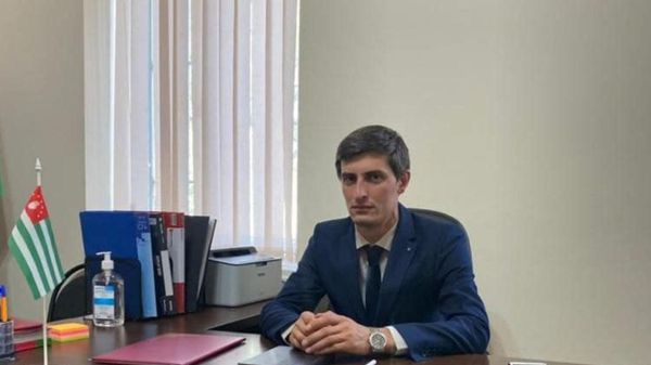 Актәи акласс ахь ирыдыркыло ҭарҩит: Гәдоуҭа араион аҵараҟәша аиҳабы ицәажәара - Sputnik Аҧсны