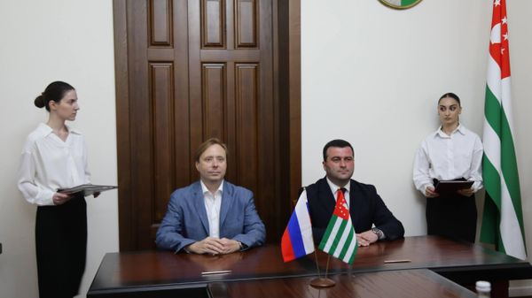 Госкомспорта подписал меморандум о сотрудничестве и творческим объединением АМИК - Sputnik Абхазия