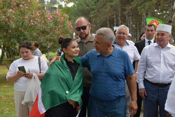 Ҭаҭарсҭан ахада Рустам Минниханов иҳәеит арегион аҵарадырра, аспорт, атуризм, аекономика русхк аҟны Аԥсны аус ацура аринахысгьы амҽхак арҭбаара ишазыхиоу. - Sputnik Аҧсны