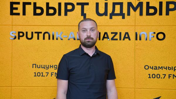 Новая площадь, очистка прудов и запрет на торговлю: Чуаз о том, какие решения принимаются в Новом Афоне - Sputnik Абхазия