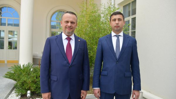 Министр транспорта России Андрей Никитин прибыл с рабочей поездкой в Абхазию - Sputnik Абхазия