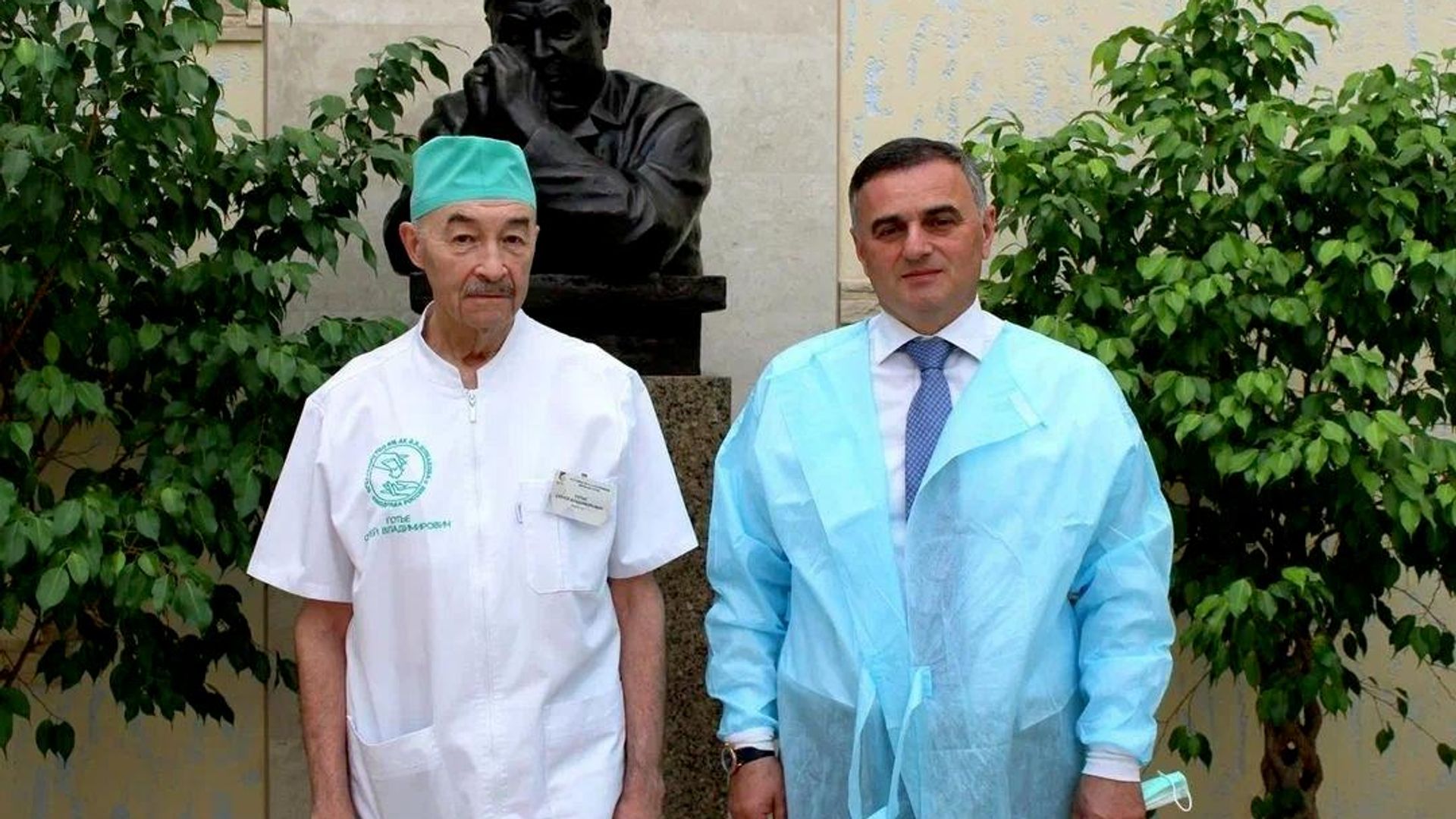 Аԥсны агәабзиарахьчара аминистр Асҭамыр Гәниа усутә ныҟәарыла Москваҟа дцеит Урыстәыла агәабзиарахьчара аминистр Михаил Мурашко иааԥхьарала Аԥсны агәабзиарахьчара аминистр Асҭамыр Гәниа усутә ныҟәарыла Москваҟа дцеит Урыстәыла агәабзиарахьчара аминистр Михаил Мурашко иааԥхьарала - Sputnik Аҧсны, 1920, 03.08.2026