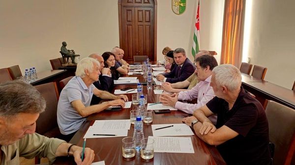 Сергеи Багаԥшь ибаҟа аргыларазы аицлабра иацырҵеит азыҳәақәа рыҟамзаара иахҟьаны - Sputnik Аҧсны