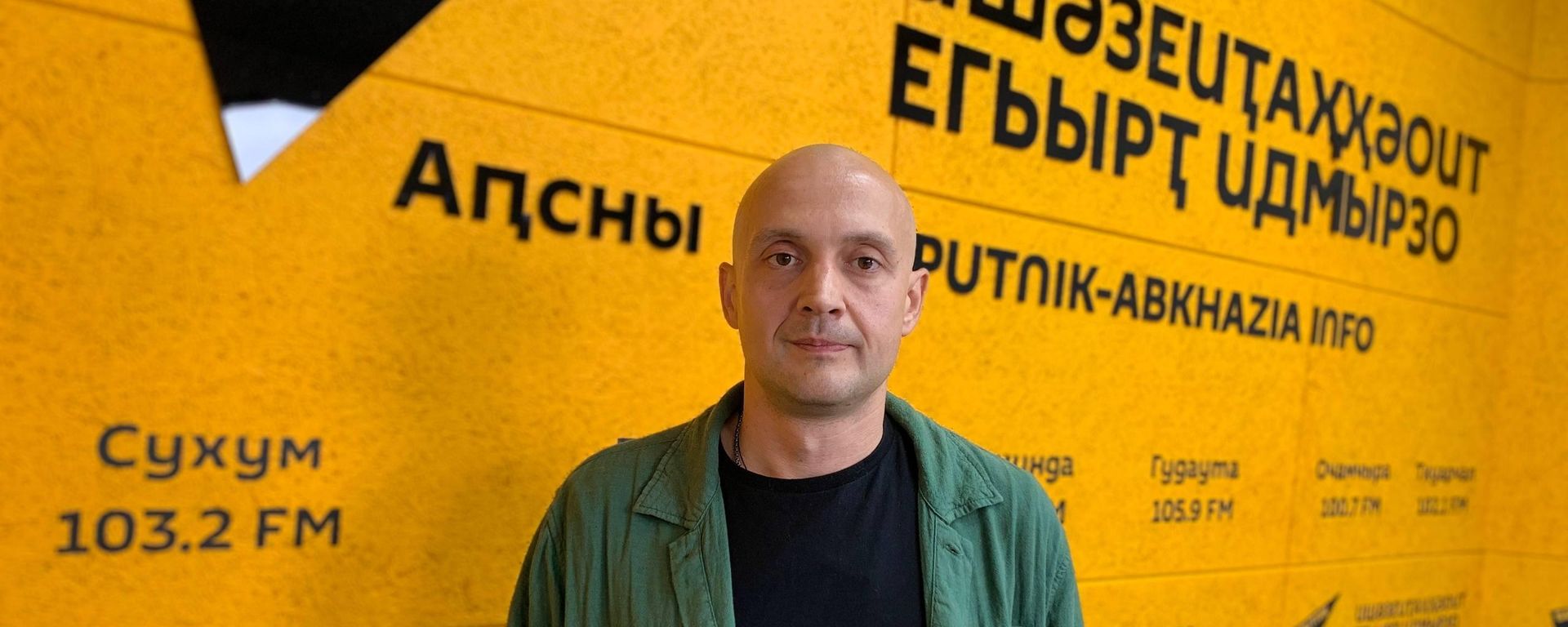 Загрузка в пик турсезона: что на самом деле происходит в Абхазии Загрузка в пик турсезона: что на самом деле происходит в Абхазии - Sputnik Абхазия, 1920, 12.08.2026