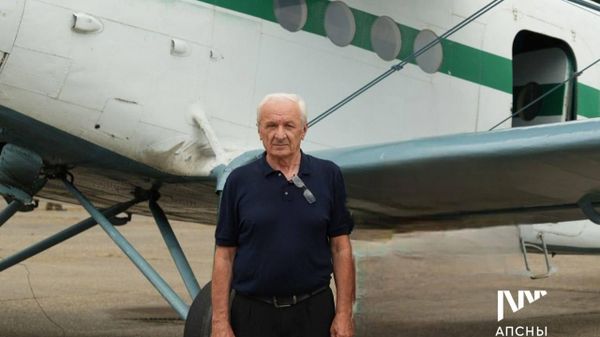 Кавалер ордена Леона, ветеран Отечественной войны народа Абхазии, пилот Заур Эшба скончался на 71 году жизни - Sputnik Абхазия