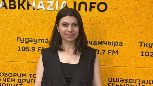 Цифровой гид: как технологии меняют туризм в Абхазии - Sputnik Абхазия