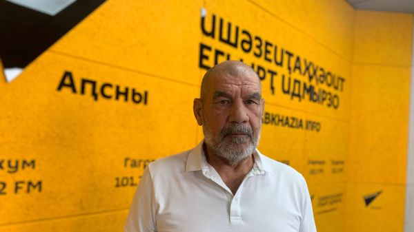 Братский союз: Сергей Яхогоев рассказал, как развиваются отношения Абхазии и КБР - Sputnik Абхазия