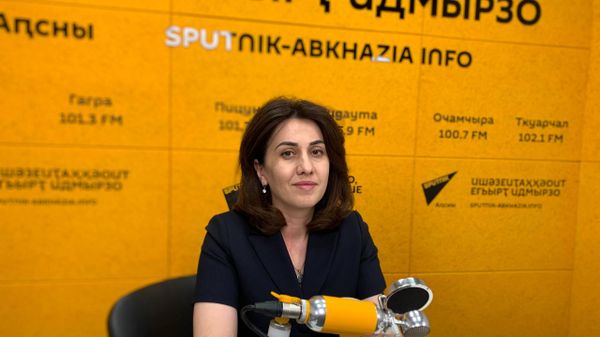 Хана Гунба рассказала о готовности к новому учебному году в Абхазии - Sputnik Абхазия