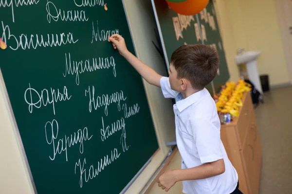 Школа на российской военной базе в Гудауте Школа на российской военной базе в Гудауте - Sputnik Абхазия