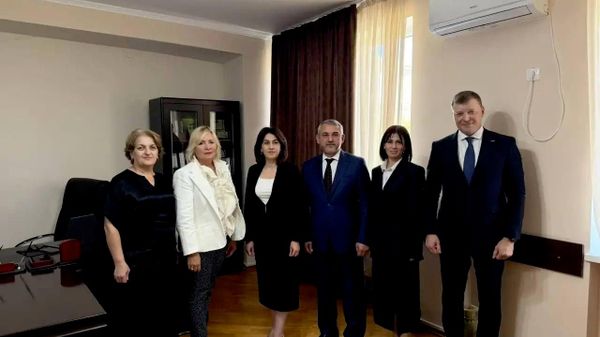 Урыстәыла Аҵара аминистрра аделегациа усутә ныҟәарыла Аԥсны иаҭааит ҳәа аанацҳауеит ареспублика аминистрра - Sputnik Аҧсны