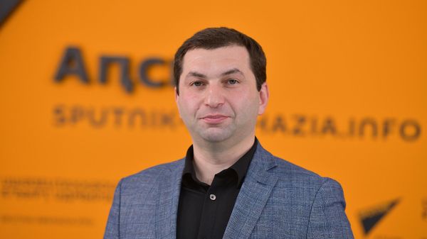 Алхас Барзания в ПЦ Спутник Абхазия - Sputnik Аҧсны