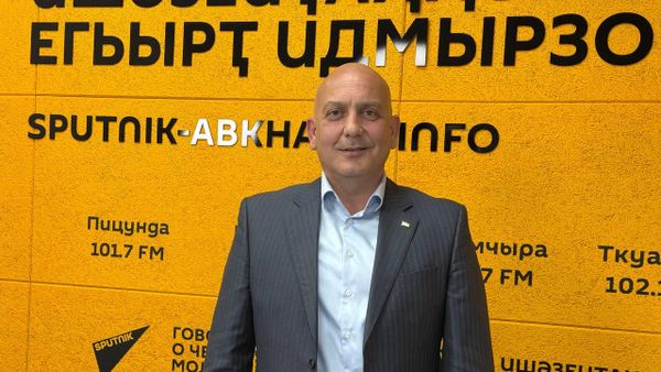 Диалог культур: Даур Кове рассказал о подготовке Абхазии к форуму в Санкт-Петербурге - Sputnik Абхазия