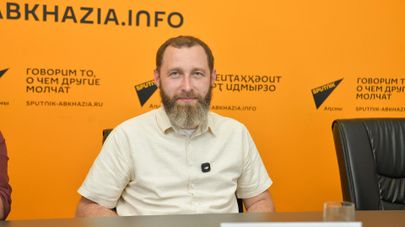 Пресс-конференция, посвященная проведению патриотического форума "Точка сбора: Абхазия" 