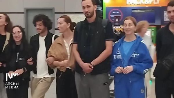 Абхазский драмтеатр отправился на гастроли в Чебоксары в рамках проекта Большие гастроли - Sputnik Абхазия