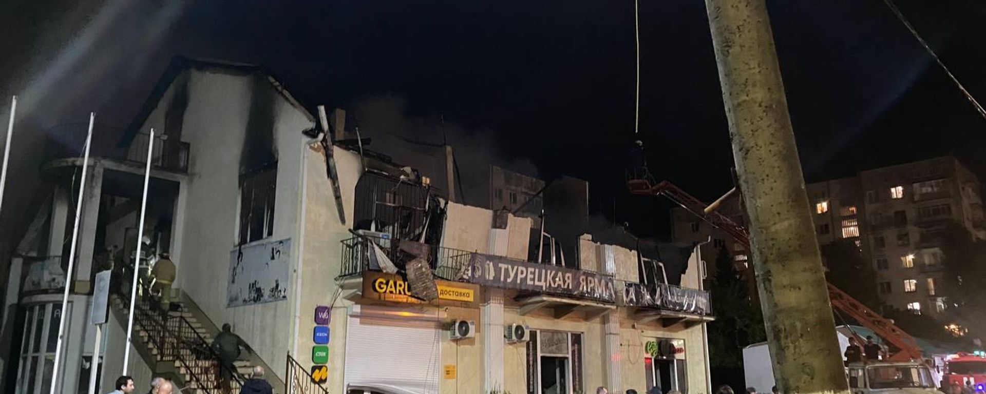 Пожар в Новом районе Сухума локализован, сообщил глава МЧС Алиас Авидзба - Sputnik Абхазия, 1920, 25.09.2026