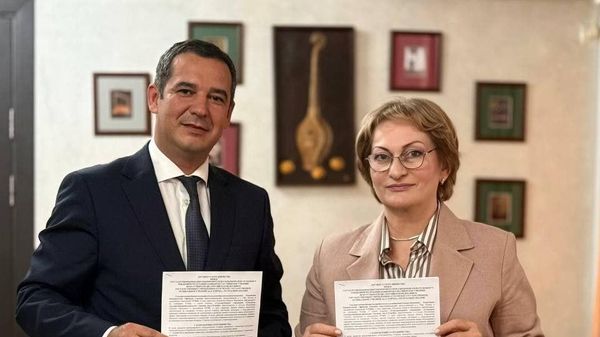 Сухумское государственное музыкальное училище имени Чичба подписало соглашение о сотрудничестве с Уфимским училищем искусств - Sputnik Абхазия