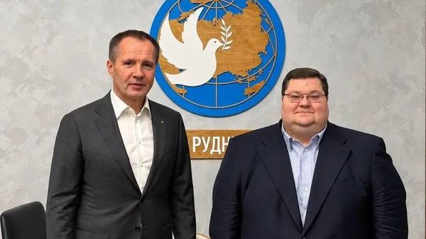 Россотрудничество играет важную роль в рамках присутствия России за рубежом, отметил по итогам встречи с главой Федерального агентства Игорем Чайкой посол РФ в Абхазии Вячеслав Гладков - Sputnik Абхазия
