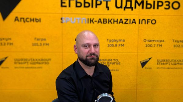Главный застройщик Абхазии: начальник УКС о ремонте, контроле и бюджетах - Sputnik Абхазия