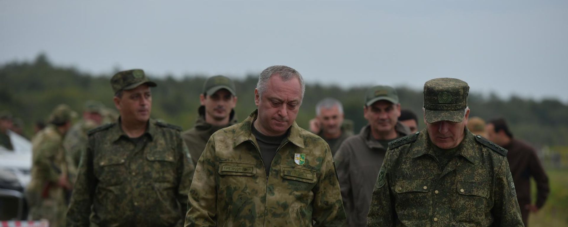 Бадра Гунба прибыл на военные учения, которые проходят 12-16 октября в восточной Абхазии - Sputnik Аҧсны, 1920, 15.10.2026