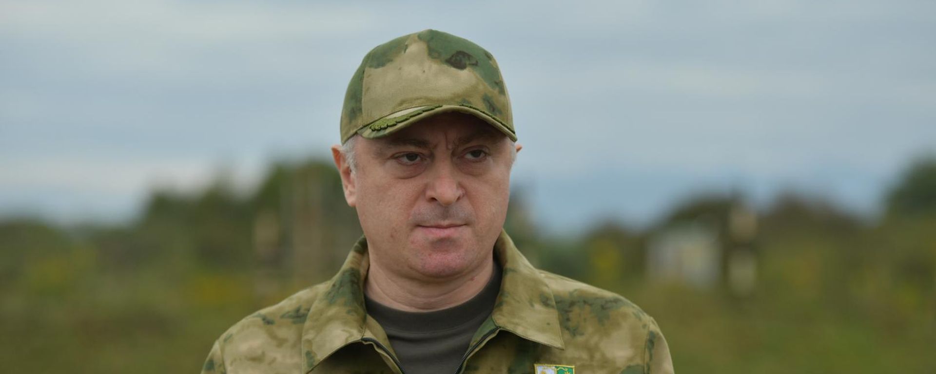 Бадра Гунба прибыл на военные учения, которые проходят 12-16 октября в восточной Абхазии - Sputnik Абхазия, 1920, 15.10.2026