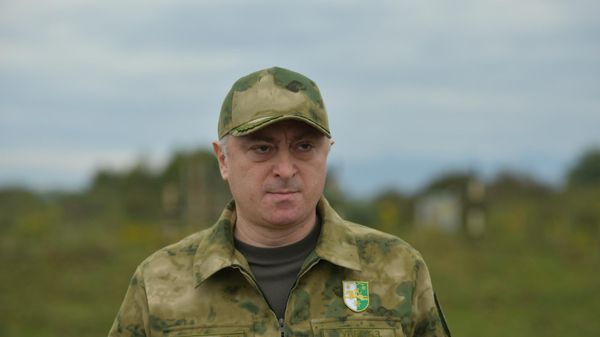 Бадра Гунба прибыл на военные учения, которые проходят 12-16 октября в восточной Абхазии - Sputnik Аҧсны