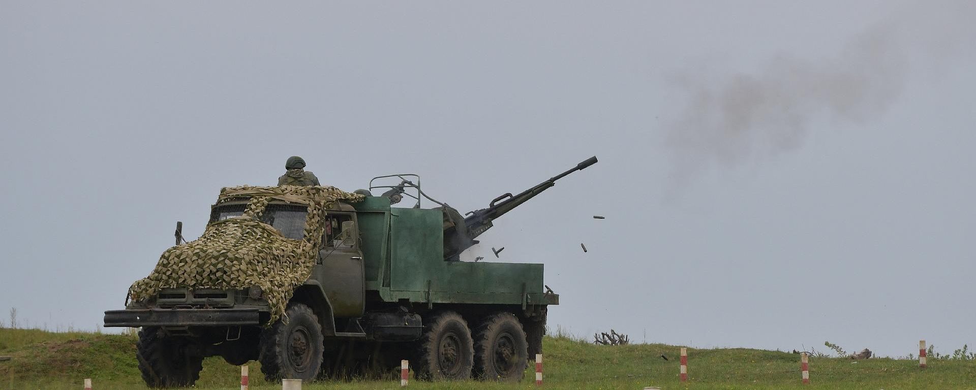 Плановые оперативно-тактические учения на полигоне Нагвалоу. - Sputnik Абхазия, 1920, 15.10.2026