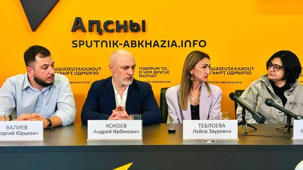 Театральный десант: что фестиваль Три столицы подготовил зрителям - Sputnik Абхазия