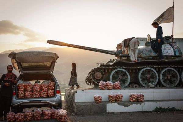 Серия "Мечты во мраке" российской фотожурналистки Марии Семеновой. Снимки рассказывают об афганских женщинах, живущих в условиях гендерной дискриминации и систематического нарушения их прав. Серия "Мечты во мраке" российской фотожурналистки Марии Семеновой. Снимки рассказывают об афганских женщинах, живущих в условиях гендерной дискриминации и систематического нарушения их прав. - Sputnik Абхазия