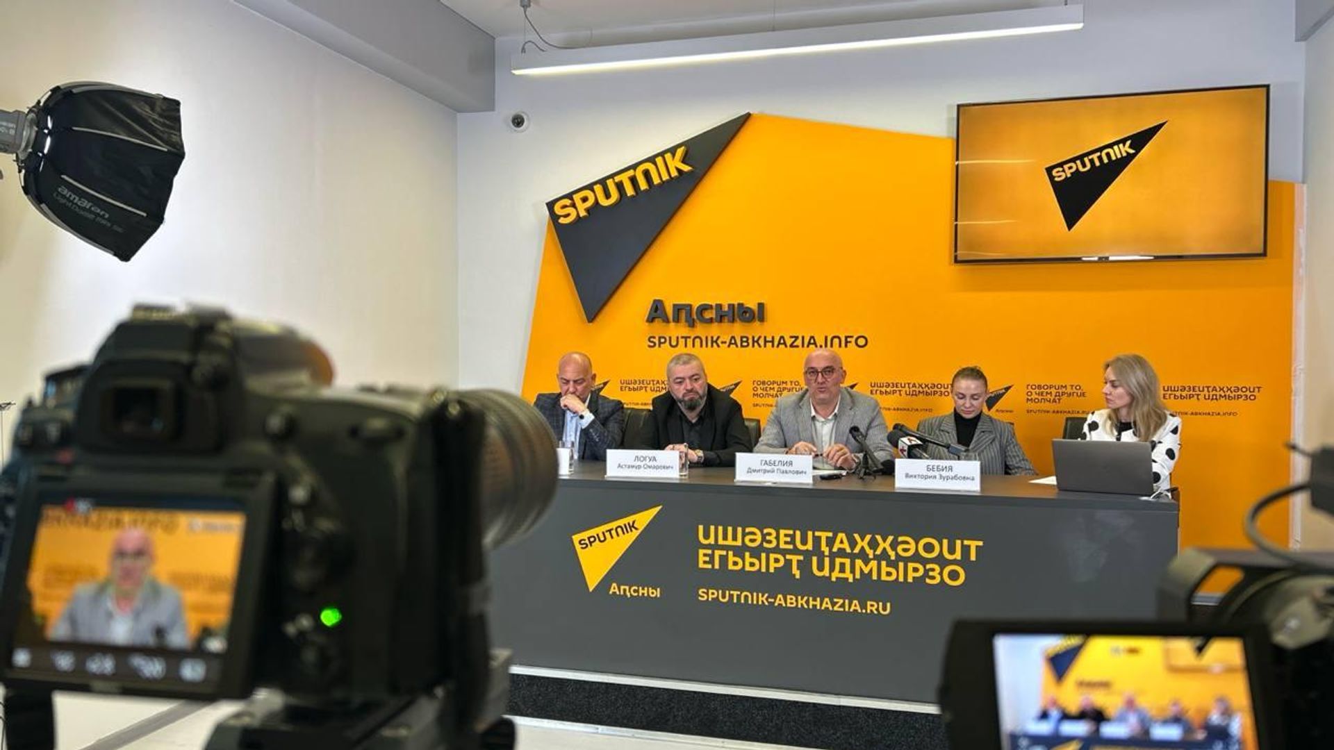 Ход второго сезона Гостеприимной Абхазии обсудили в пресс-центре Sputnik Ход второго сезона Гостеприимной Абхазии обсудили в пресс-центре Sputnik - Sputnik Абхазия, 1920, 22.10.2026