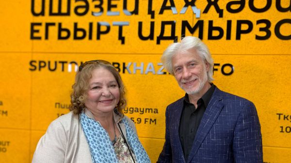 Наталья Бондарчук и Игорь Днестрянский: о кино, памяти и встречах в Сухуме - Sputnik Абхазия