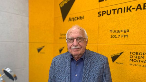 От эксперимента к реальному лесу: как спасти уязвимые породы деревьев в Абхазии - Sputnik Абхазия
