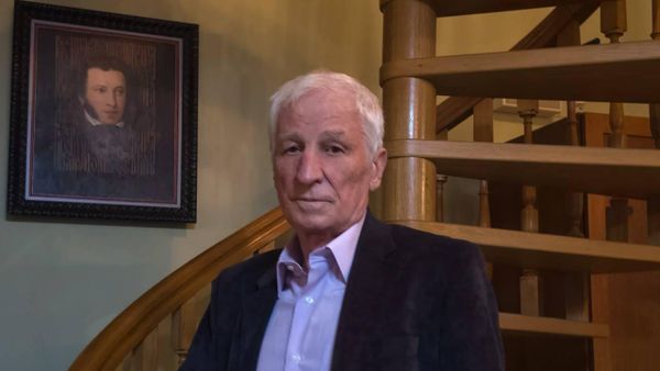 Японские мотивы и русский авангард. Разговор с учеником Бубновой художником Лозовым - Sputnik Абхазия