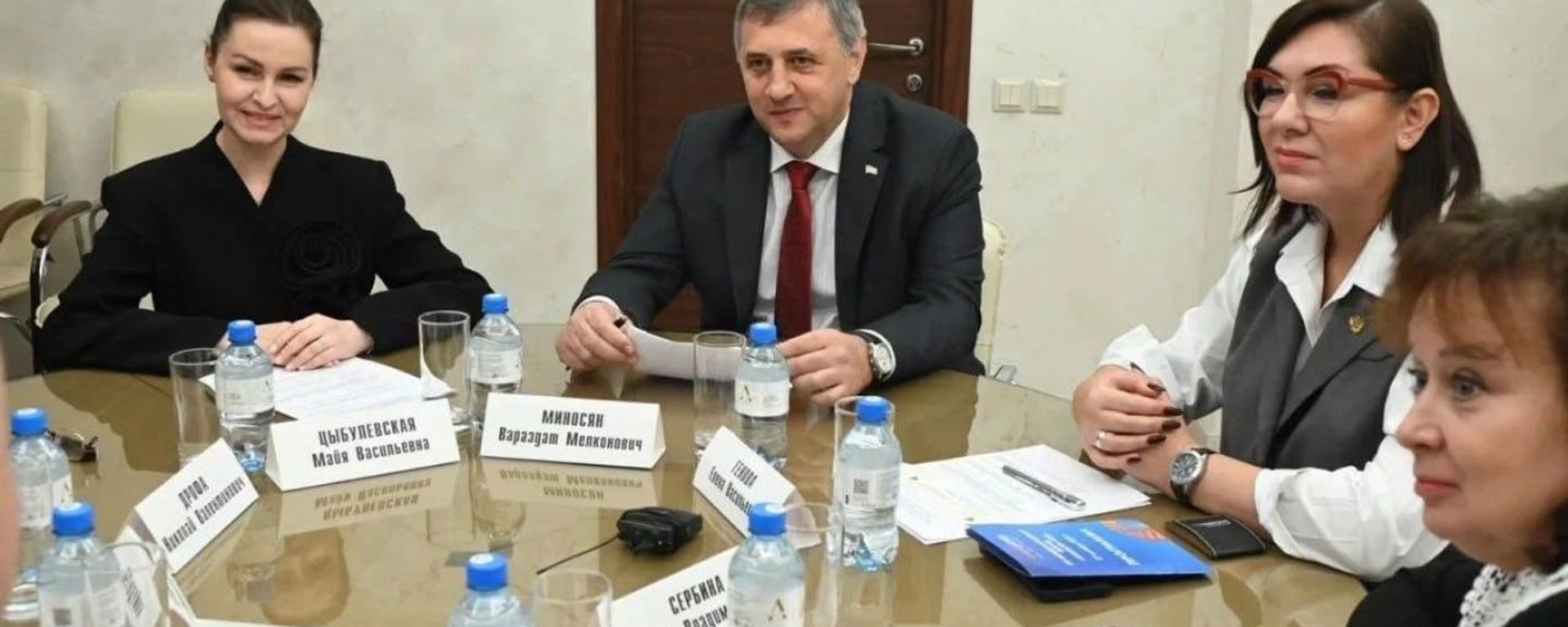 Развитие сотрудничества между Абхазией и Омской областью обсудили вице-премьеры республики и губернатор области - Sputnik Абхазия, 1920, 29.10.2026