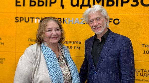 Бондарчук и Днестрянский в Абхазии: Солярис, Снегурочка и секреты творческого тандема - Sputnik Абхазия