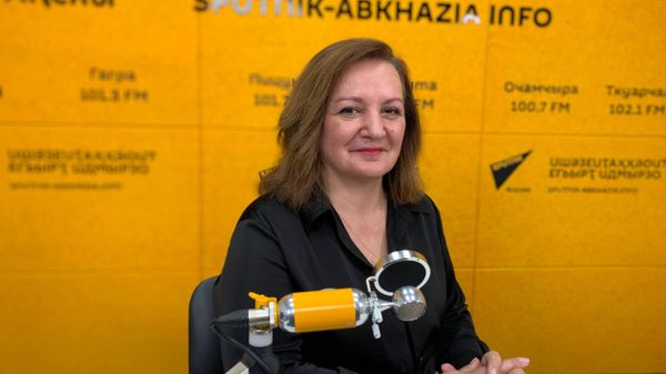 Алиса Гицба: международный конкурс Музыка. Диалог. Без расстояний и границ объединяет артистов разных стран - Sputnik Абхазия