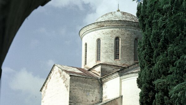 Патриарший собор в Пицунде.Архивное фото. - Sputnik Абхазия
