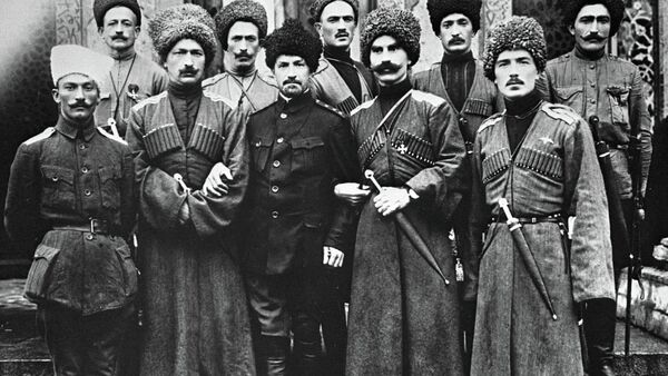 Офицеры Дикой дивизии. Архивное фото. - Sputnik Абхазия