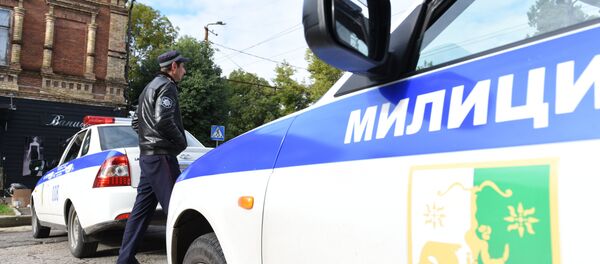 Сотрудники милиции на митинге в поддержку подписания договора с РФ. Фото с места события. - Sputnik Абхазия