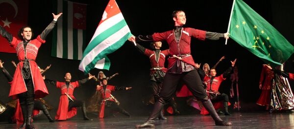 Хочу внести свой вклад в искусство танцев родной Абхазии - Джихат Агрба Хочу внести свой вклад в искусство танцев родной Абхазии - Джихат Агрба - Sputnik Абхазия