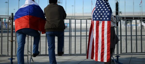 Архивное фото болельщиков в с национальными флагами Архивное фото болельщиков в с национальными флагами - Sputnik Абхазия